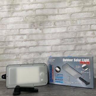 999Ñ  Luz/Foco w/ Sensor movimiento (ESL-460-70)